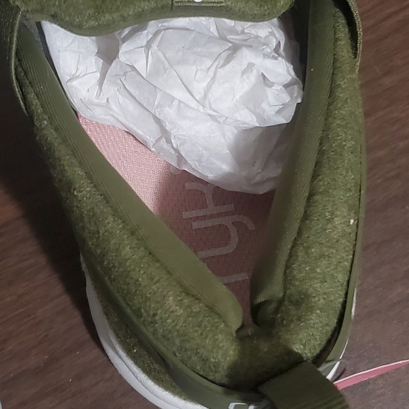 NWOB Ryka slip on casual sneakers. Green knit. Style Felicity 7M - Picture 11 of 15